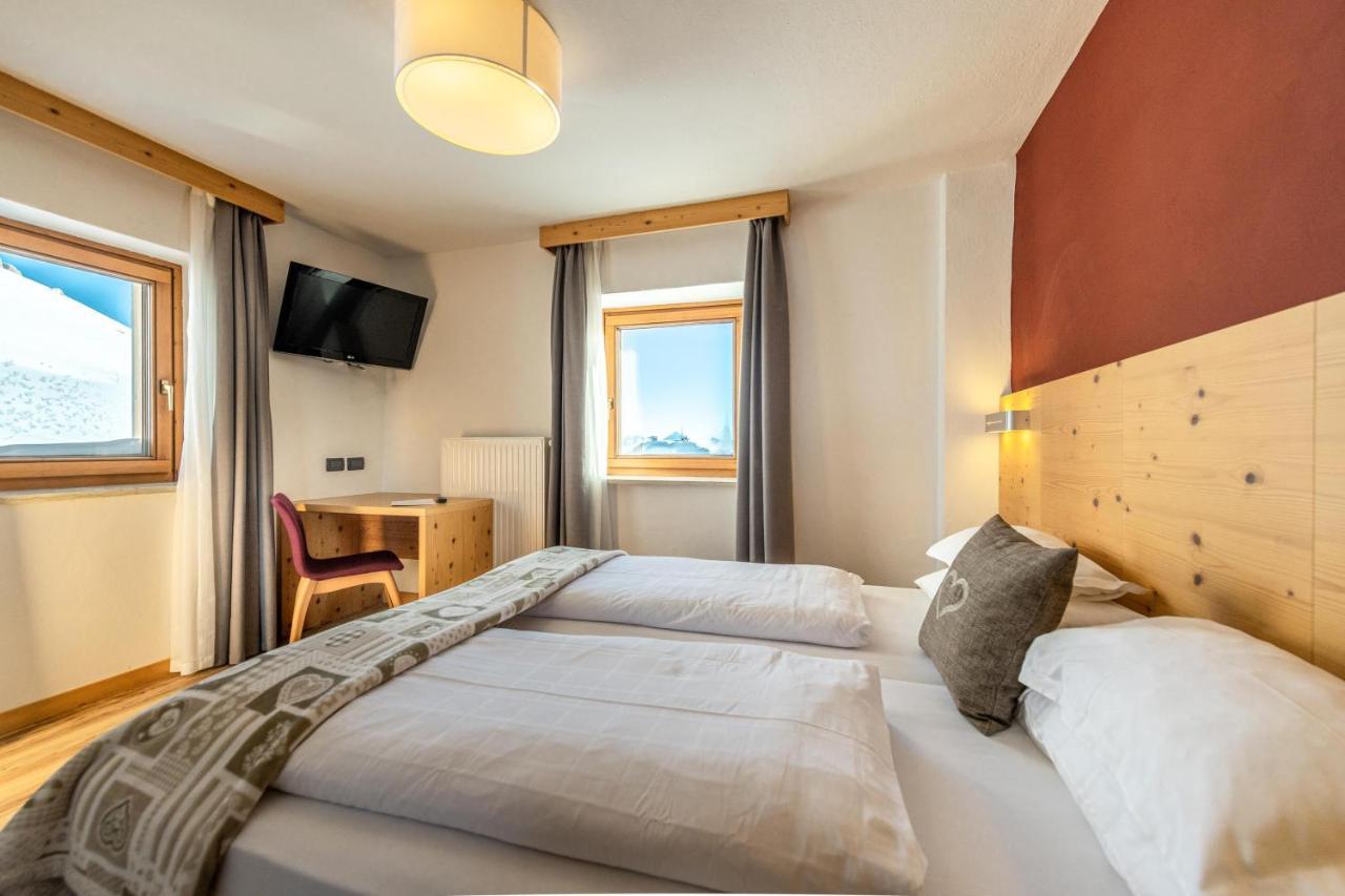 Col Di Lana Hotel
