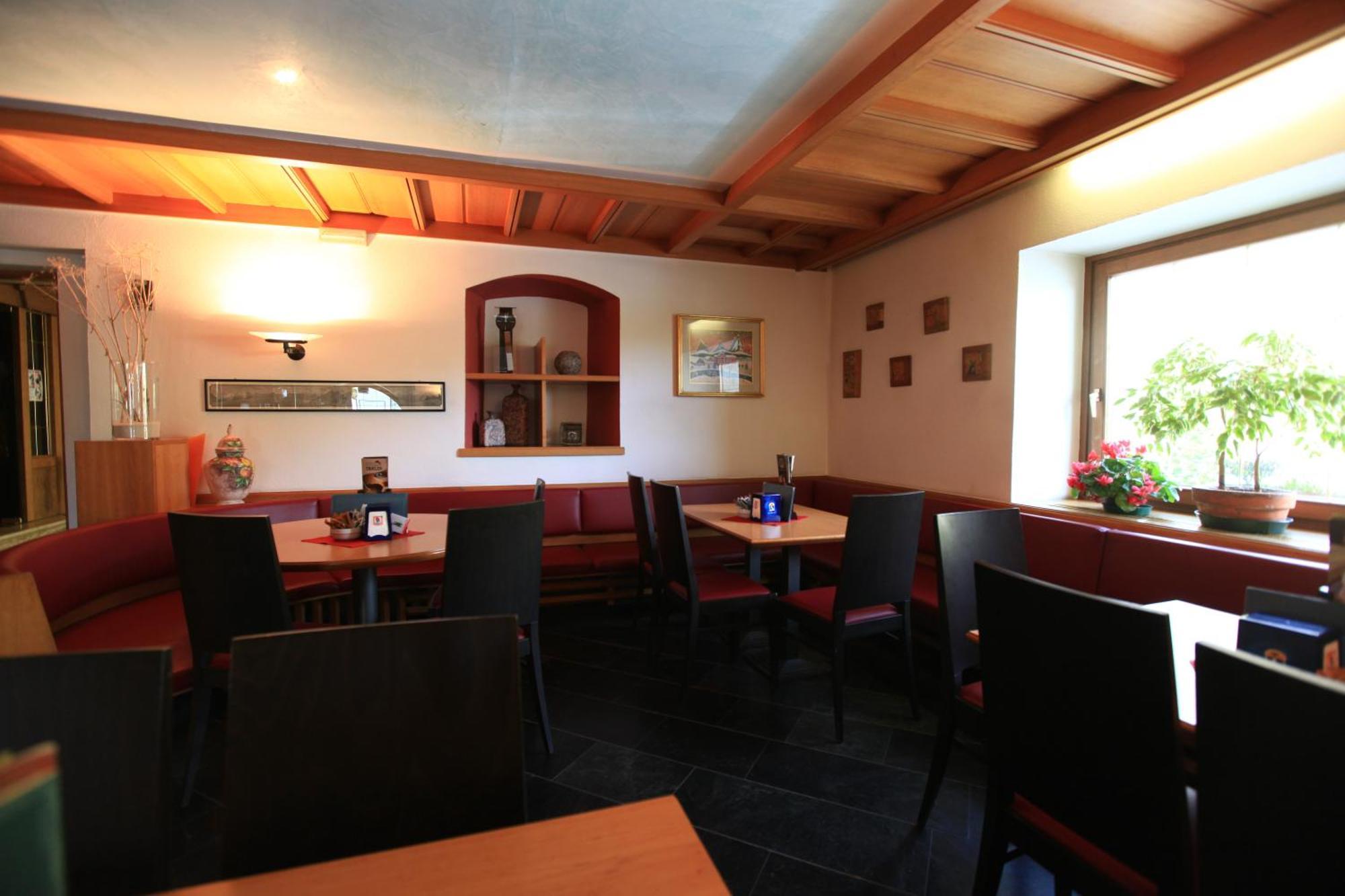 Col Di Lana Hotel 2*